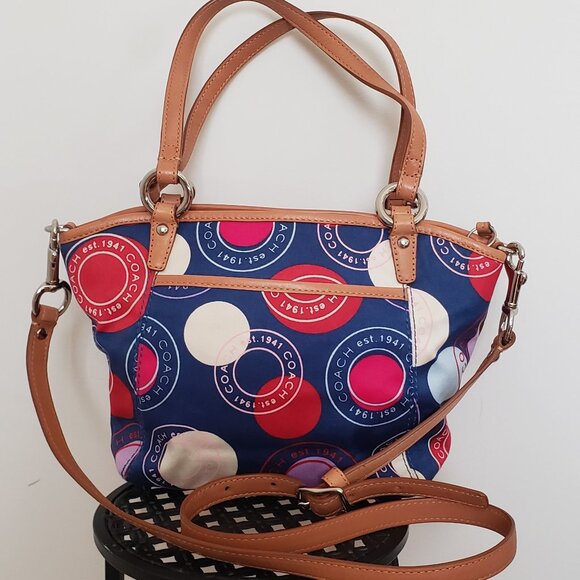 COACH SIGNATURE MULTICOLORED  CANVAS AND LEATHER CROSSBODY HAND BAG. N:L0926-F14 - Picture 4 of 11